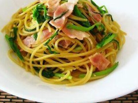 ねぎとベーコンのパスタ。